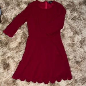 Scalloped detailed dress